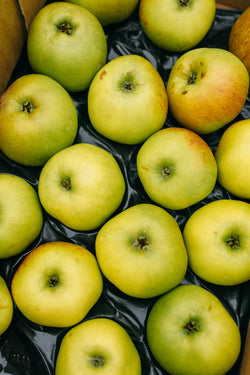 Fresh Bramley Cooking Apples Delivery - Online Fruit & Veg - Fruit & Veg Boxes