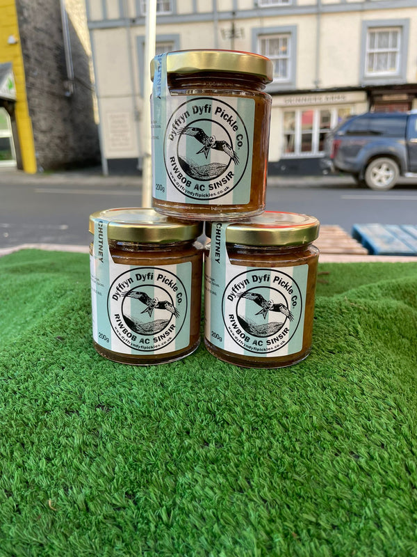 Rhubarb & Ginger Chutney